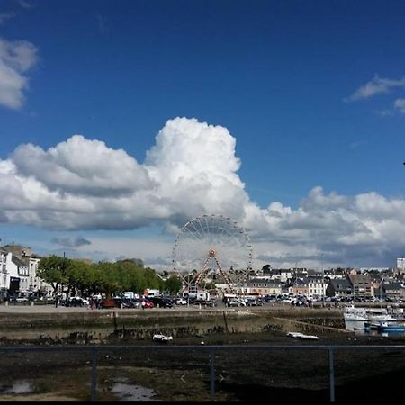 Les Grands Voyageurs Hotel Concarneau Bagian luar foto