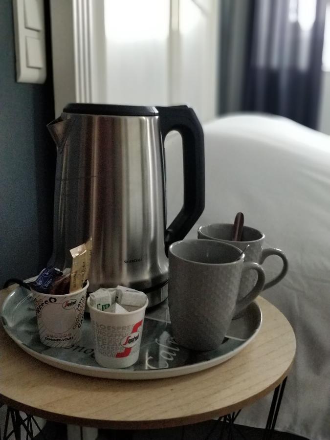 Les Grands Voyageurs Hotel Concarneau Bagian luar foto